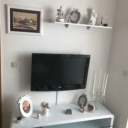 Apartman Lana *