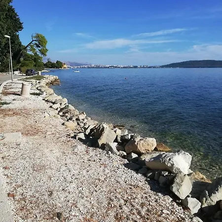 Apartman Lana * Kaštela